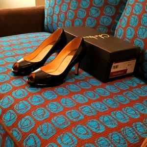 COLE HAAN BLACK PEEP TOE SHOES. 7B
